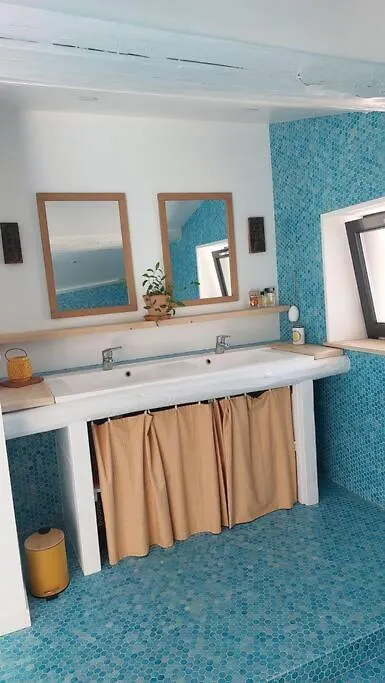 Chambre Avec Cuisine, Vue Et Piscine Privee Au Coeur Du Beaujolais Blace 0*,  France